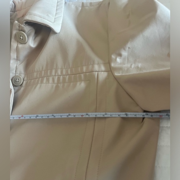 GAP Raincoat - Picture 7 of 9